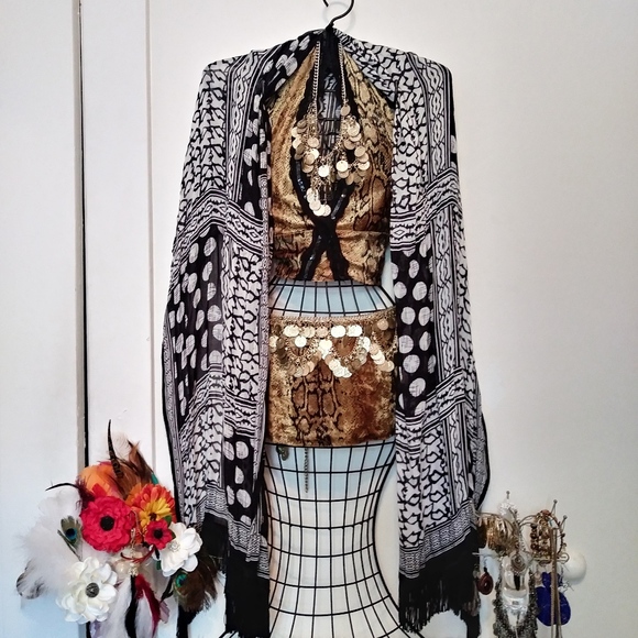 Welcome fashionistas! 💋💃 - Picture 3 of 7